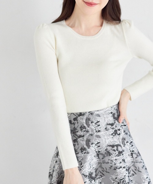 tocco closet(トッコ クローゼット)の「ふんわりカシミアタッチプチパワーショルダーリブニットプルオーバー(ニット/セーター・レディース・ネイビー/アイボリー/ブラック・M)」の7枚目の写真