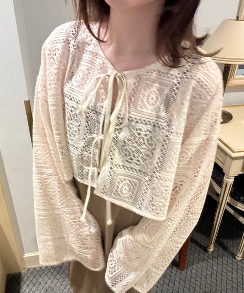 merrylatte（メリーラテ）の「レースクロップド丈カーディガン（カーディガン/ボレロ・レディース・アイボリー・FREE）」の4枚目の写真