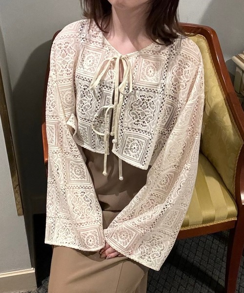 merrylatte（メリーラテ）の「レースクロップド丈カーディガン（カーディガン/ボレロ・レディース・アイボリー・FREE）」の9枚目の写真