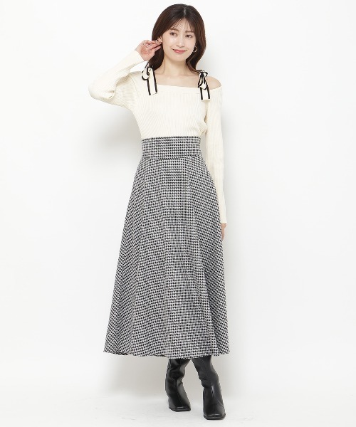 AND COUTURE(アンドクチュール)の「配色ショルダーリボンニットプルオーバー(ニット/セーター・レディース・ブルー/ブラック/ボルドー/アイボリー/ピンク/ラベンダー・FREE)」の10枚目の写真