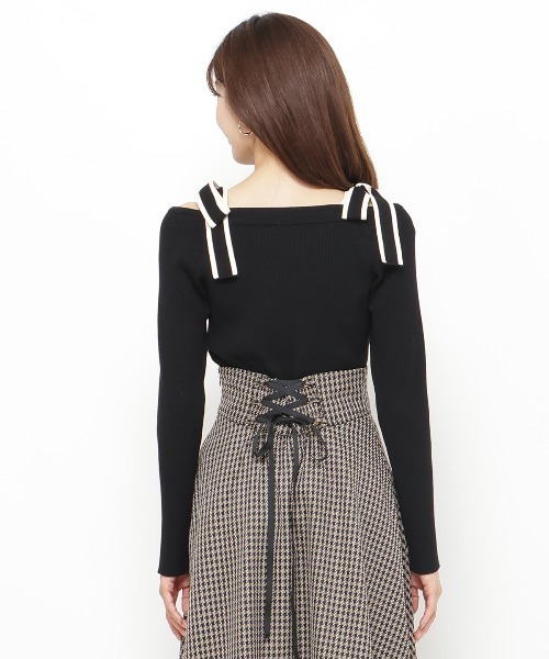 AND COUTURE(アンドクチュール)の「配色ショルダーリボンニットプルオーバー(ニット/セーター・レディース・ブルー/ブラック/ボルドー/アイボリー/ピンク/ラベンダー・FREE)」の14枚目の写真