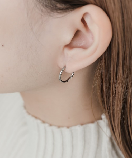 SMELLY（スメリー）の「ステンレスミニフープピアス（ピアス（両耳用）・レディース・ゴールド/シルバー・-）」の11枚目の写真