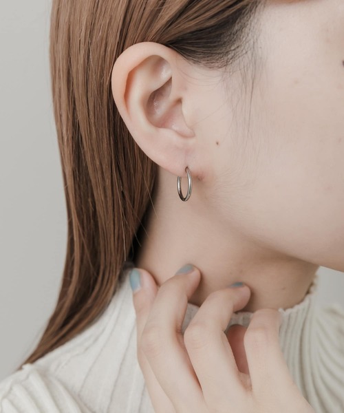 SMELLY（スメリー）の「ステンレスミニフープピアス（ピアス（両耳用）・レディース・ゴールド/シルバー・-）」の14枚目の写真