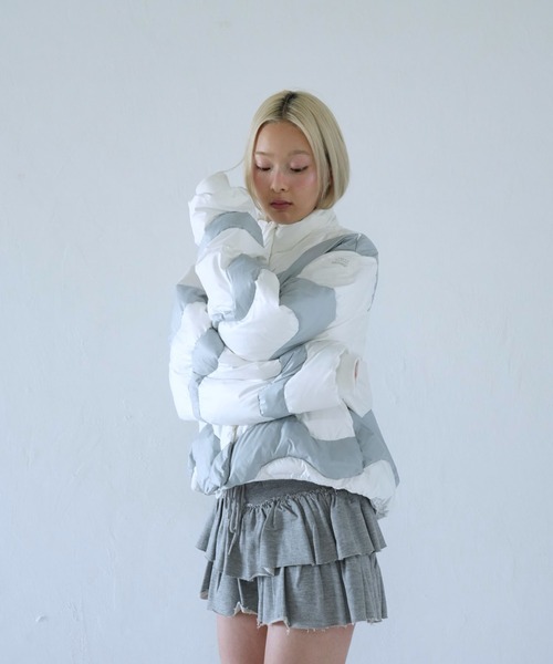 【y6】Uenui ウニュイ ウェーブバイカラーダウンジャケット 11月上旬発送予定 】wave bicolor down jacket – Uenui