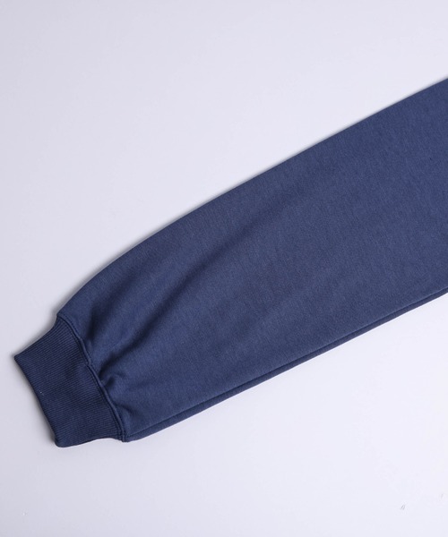 AMELY（エミリー）の「刺繍ロゴスウェット（スウェット・レディース・グリーン/オートミール/ブルー/ブラック・フリー）」の22枚目の写真