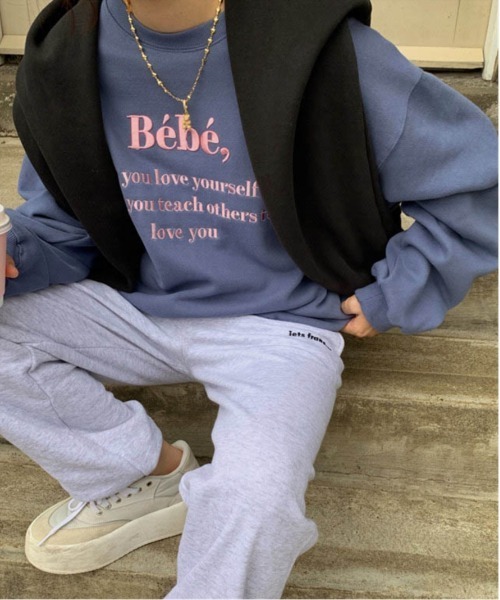 AMELY（エミリー）の「刺繍ロゴスウェット（スウェット・レディース・グリーン/オートミール/ブルー/ブラック・フリー）」の12枚目の写真