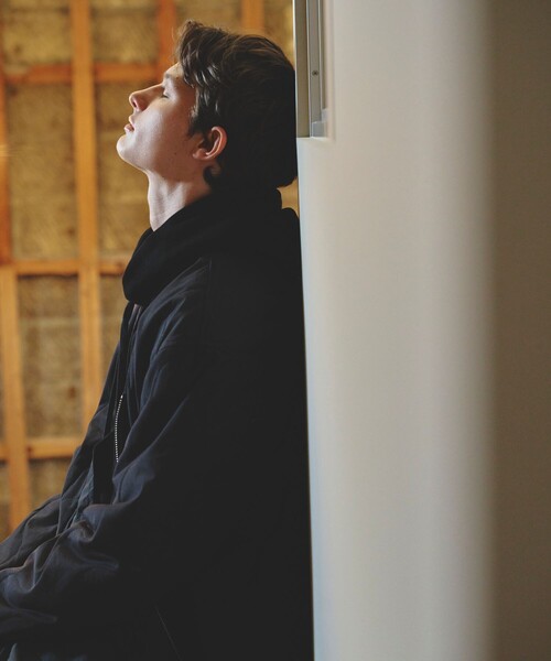 WILD THINGS（ワイルドシングス）の「WILD THINGS×thriftwear and fleamarkettourr×Firsthand/ワイルドシングス×スリフトウェアアンドフリーマーケットツアー×ファーストハンド 別注 QUILT BLOUSON（ノーカラージャケット・メンズ・ブラック/ベージュ/オリーブ・M/L）」の16枚目の写真