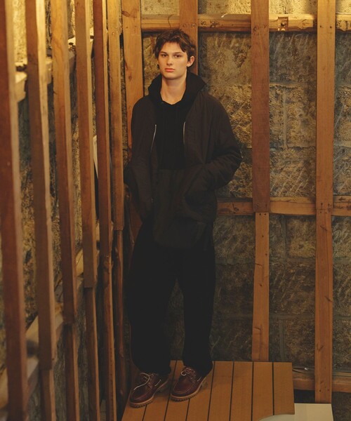 WILD THINGS（ワイルドシングス）の「WILD THINGS×thriftwear and fleamarkettourr×Firsthand/ワイルドシングス×スリフトウェアアンドフリーマーケットツアー×ファーストハンド 別注 QUILT BLOUSON（ノーカラージャケット・メンズ・ブラック/ベージュ/オリーブ・M/L）」の19枚目の写真