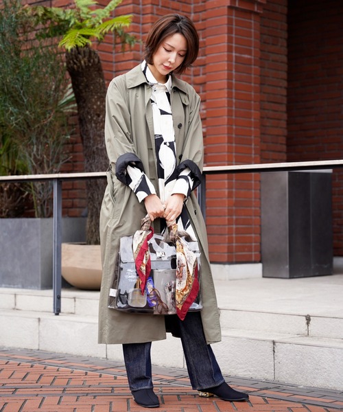 FRUIT OF THE LOOM（フルーツオブザルーム）の「VINYL TOTE BAG & STICKER SEAL SET / PVC / クリアバッグ / カラーバッグ / A4サイズ収納 / ユニセックス（トートバッグ・レディース・ミント/オレンジ/ブラウン/ブラック・FREE）」の8枚目の写真