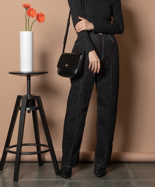 Bou Jeloud（ブージュルード）の「ベロアデニムストレートパンツ（デニムパンツ・レディース・インディゴブルー/ブラック・38）」の2枚目の写真