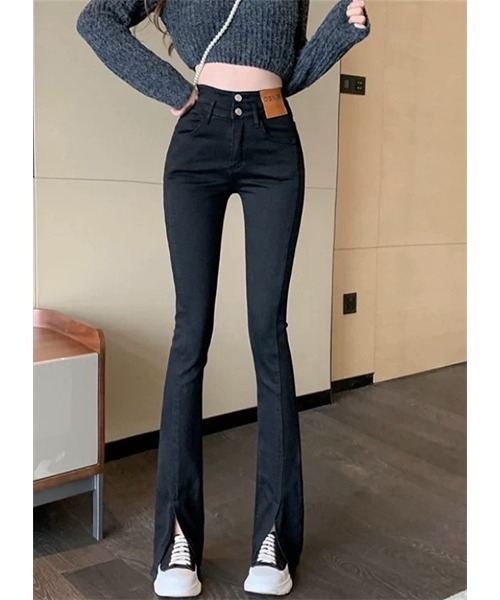 FREE STYLISTS(フリー スタイリスト)の「美脚ハイウエスト 裾スリットフレアデニムパンツ(デニムパンツ・レディース・ダークブルー/ライトブルー/ブラック/ブルー・M/L/XL/XS/S/2XL/3XL)」の2枚目の写真