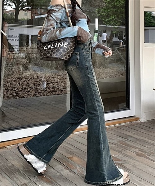 FREE STYLISTS(フリー スタイリスト)の「美脚ハイウエスト 裾スリットフレアデニムパンツ(デニムパンツ・レディース・ダークブルー/ライトブルー/ブラック/ブルー・M/L/XL/XS/S/2XL/3XL)」の17枚目の写真