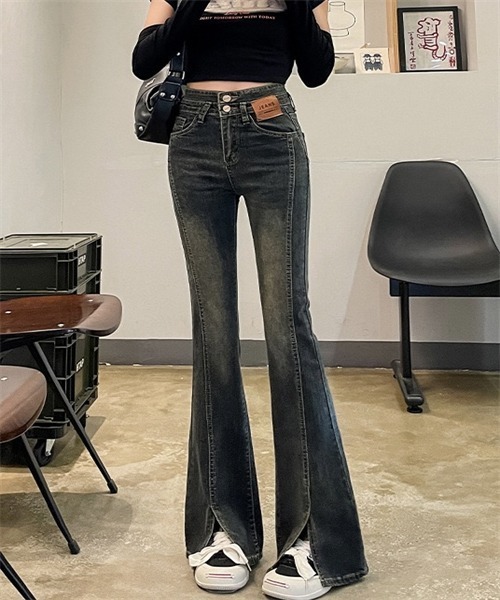 FREE STYLISTS(フリー スタイリスト)の「美脚ハイウエスト 裾スリットフレアデニムパンツ(デニムパンツ・レディース・ダークブルー/ライトブルー/ブラック/ブルー・M/L/XL/XS/S/2XL/3XL)」の13枚目の写真