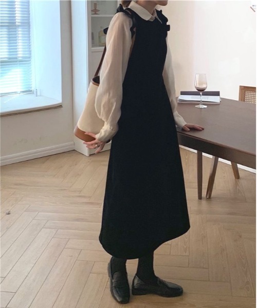 COMON+(コモンプラス)の「ベルベット調ショルダーフリル ジャンスカ ワンピース(ワンピース・レディース・ブラック・M/L)」の12枚目の写真