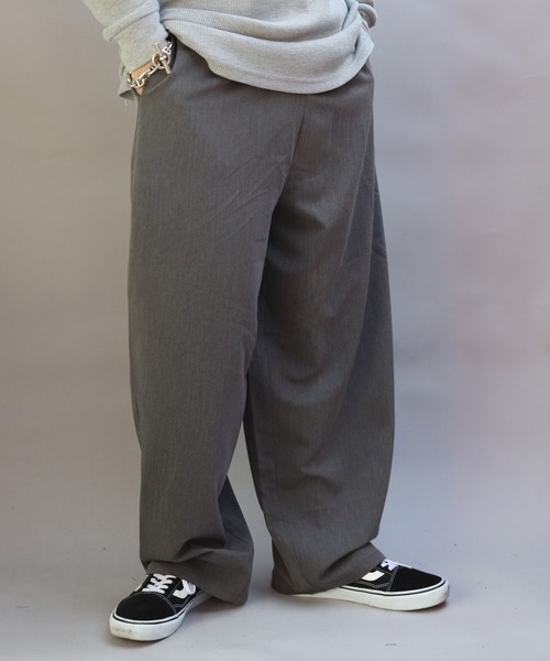 8(eight)(エイト)の「ワイドカーブパンツ(スラックス・メンズ・ブラック/グレー・MEDIUM/LARGE/X-LARGE)」の1枚目の写真