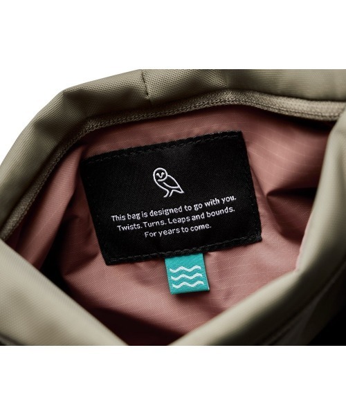 entre square(アントレスクエアー)の「Bellroy/ボディバッグ/サコッシュ Laneway Sacoche シーケルプ(ボディバッグ/ウエストポーチ・メンズ・カーキ・ONE SIZE)」の8枚目の写真