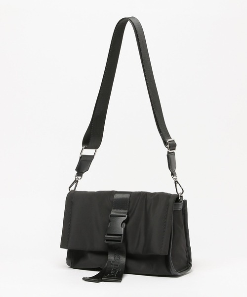 BAYFLOW（ベイフロー）の「[ペットボトルも入る]ロゴ刺繍テープバックルショルダー（ショルダーバッグ・レディース・ブラック/ライトベージュ・FREE）」の17枚目の写真