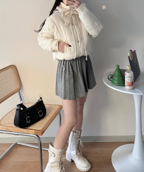 nemne store(ネンネストア)の「《Delfy》ニットプリーツスカートsetup(スカート・レディース・ホワイト系/ブラック系/グレー系・フリー)」の11枚目の写真