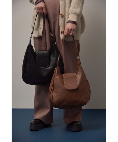 Solace（ソレイス）の「フェイクレザーラウンドトートバッグ（トートバッグ・レディース・ブラック/ブラウン・FREE）」の22枚目の写真