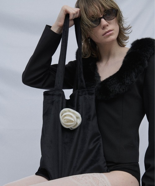 Carmelo（カーメロ）の「Rose velvet tote bag（トートバッグ・レディース・ブラック/ピンク・FREE）」の15枚目の写真