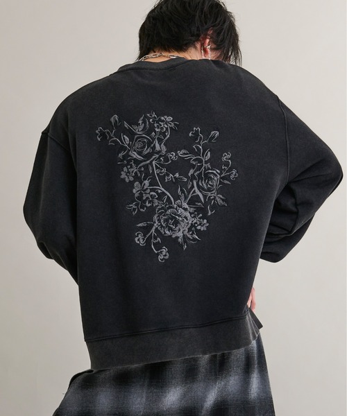 オーバーダイフラワー刺繍プルオーバー/SET UP対応(スウェット)|Ellno Loset(エルノロゼット) オーバーダイフラワー刺繍プルオーバー/SET UP対応(スウェット)|Ellno Loset(エルノロゼット)