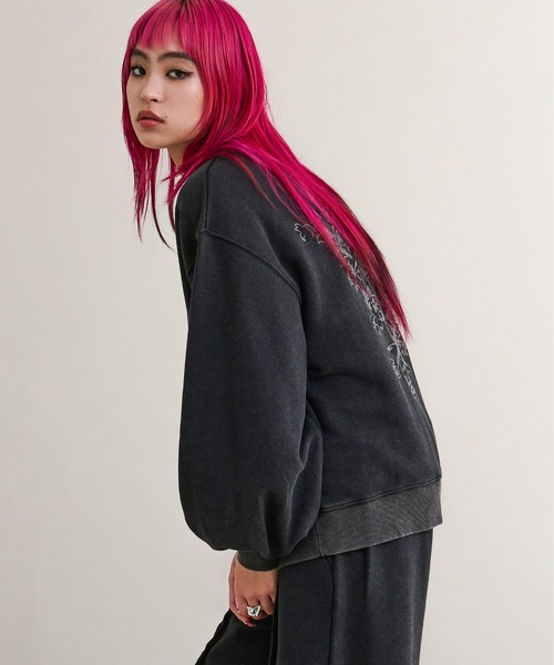 オーバーダイフラワー刺繍プルオーバー/SET UP対応(スウェット)|Ellno Loset(エルノロゼット) オーバーダイフラワー刺繍プルオーバー/SET UP対応(スウェット)|Ellno Loset(エルノロゼット)