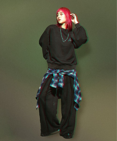 オーバーダイフラワー刺繍プルオーバー/SET UP対応(スウェット)|Ellno Loset(エルノロゼット) オーバーダイフラワー刺繍プルオーバー/SET UP対応(スウェット)|Ellno Loset(エルノロゼット)