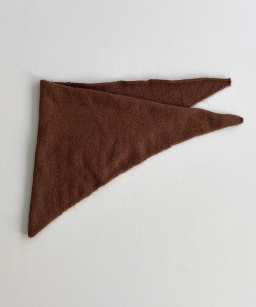 CANAL JEAN(キャナルジーン)の「diggity トライアングルニットスカーフ(マフラー・レディース・ブラック/グレー/ベージュ/ブラウン・ONE SIZE)」の13枚目の写真