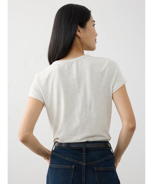 BANANA REPUBLIC FACTORY STORE（バナナリパブリック ファクトリーストア）の「BANANA REPUBLIC FACTORY STORE　　クラシック ロゴTシャツ（Tシャツ/カットソー・レディース・ナチュラル/ブラック/ホワイト/ネイビー・XS/L/M/S）」の10枚目の写真