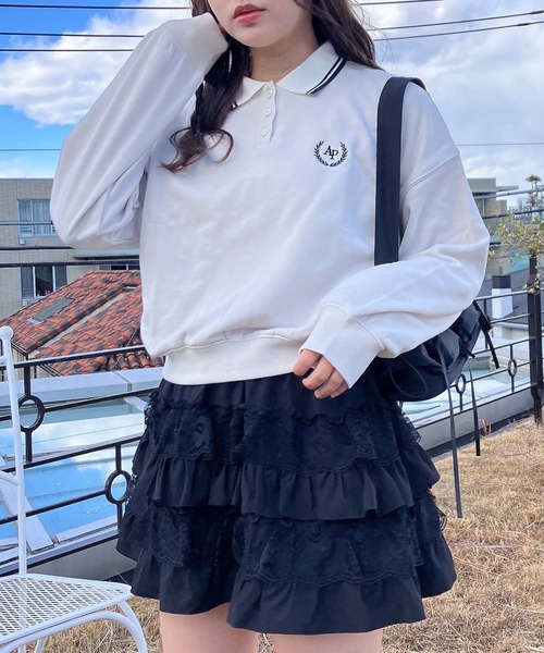 AS KNOW AS plus(アズノゥアズプラス)の「●衿ライン ワンポイントロゴ刺繍 ロングスリーブポロシャツ(ポロシャツ・レディース・グレー系/グリーン系/アイボリー系・FREE)」の2枚目の写真