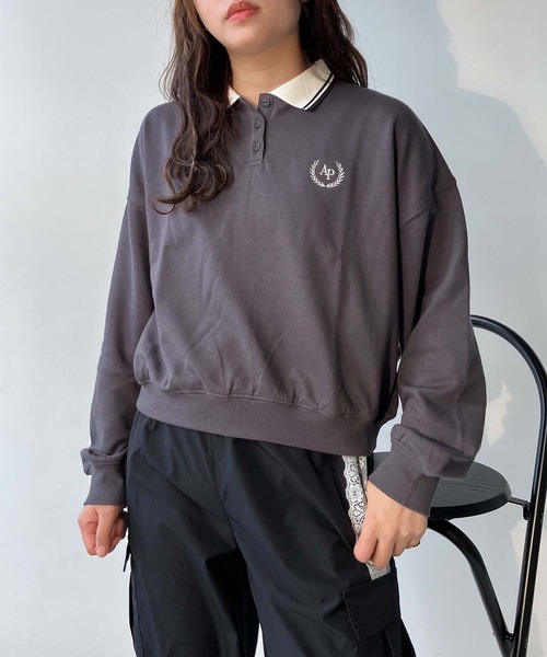 AS KNOW AS plus(アズノゥアズプラス)の「●衿ライン ワンポイントロゴ刺繍 ロングスリーブポロシャツ(ポロシャツ・レディース・グレー系/グリーン系/アイボリー系・FREE)」の5枚目の写真