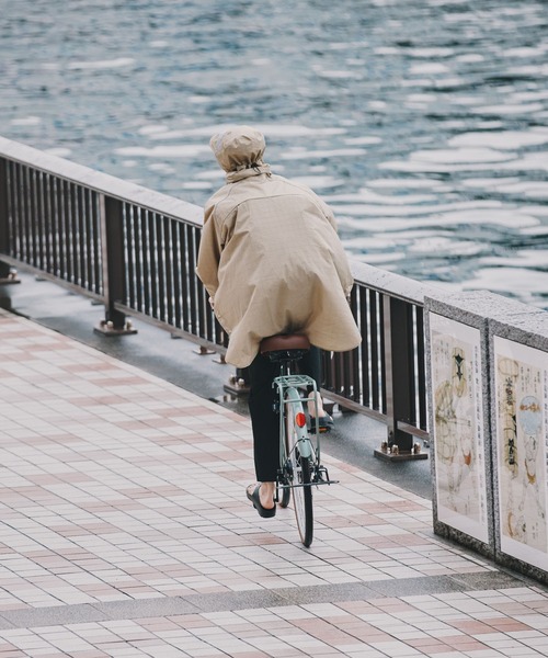 KiU（キウ）の「キウ ビジブルバイシクル自転車レインポンチョ リフレクター反射（レインコート/ポンチョ・メンズ・ブラック/カーキ/グレー系その他/ベージュ/ブラック系その他・FREE）」の22枚目の写真