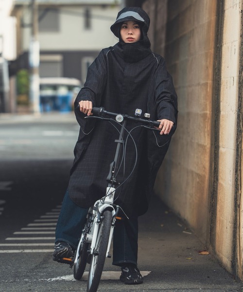 KiU（キウ）の「キウ ビジブルバイシクル自転車レインポンチョ リフレクター反射（レインコート/ポンチョ・メンズ・ブラック/カーキ/グレー系その他/ベージュ/ブラック系その他・FREE）」の10枚目の写真