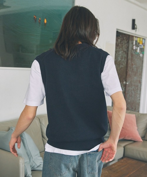 Unblend(アンブレンド)の「【Unblend】ワンポイントロゴ刺繍 サマーニットベスト(ベスト・レディース・オレンジ/ネイビー/ライトブルー・FREE)」の7枚目の写真