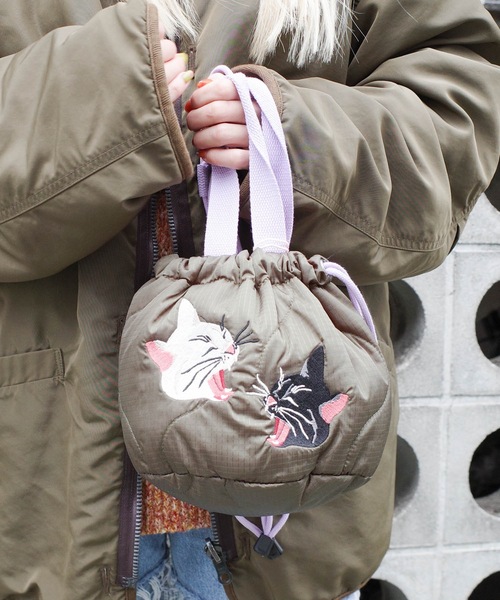 HOUSTON(ヒューストン)の「HOUSTON / NYLON EFFECT BAG 6005W 6006W(ショルダーバッグ・レディース・ブルー/カーキ/グリーン/イエロー/ネイビー/ピンク・ONESIZE)」の2枚目の写真