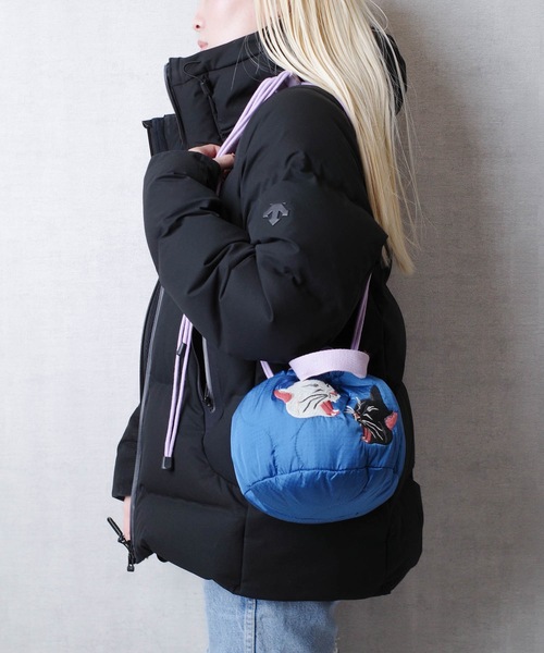 HOUSTON(ヒューストン)の「HOUSTON / NYLON EFFECT BAG 6005W 6006W(ショルダーバッグ・レディース・ブルー/カーキ/グリーン/イエロー/ネイビー/ピンク・ONESIZE)」の5枚目の写真