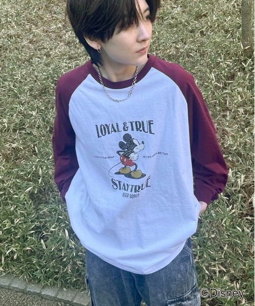 Disney（ディズニー）の「【新色追加】 Disney Mickey / ミッキー ヴィンテージライク レトログラフィック 古着風クラックプリント ビッグシルエット ラグランロンT カットソー メンズ レディース（Tシャツ/カットソー・メンズ・ホワイト系その他/ホワイト系1/ホワイト系/ホワイト/グレー系/チャコールグレー/グレー/グレー系その他/ホワイト系2/グレー系2/ホワイト系その他2/ホワイト系3/ホワイト系その他3/グレー系その他2・L/M）」の7枚目の写真