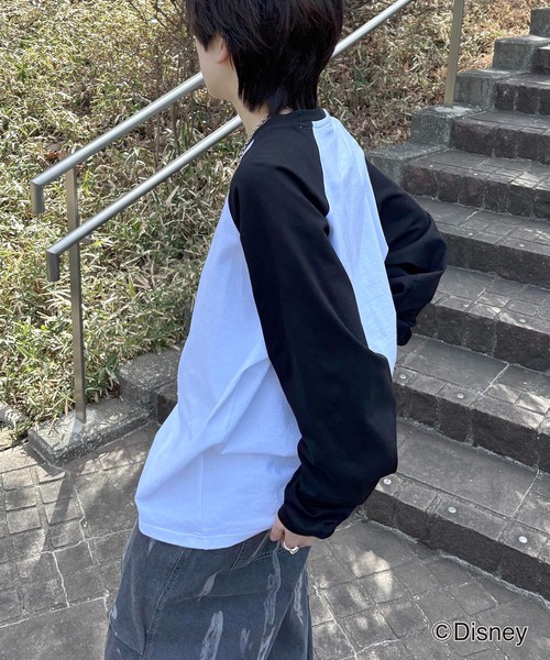 Disney（ディズニー）の「【新色追加】 Disney Mickey / ミッキー ヴィンテージライク レトログラフィック 古着風クラックプリント ビッグシルエット ラグランロンT カットソー メンズ レディース（Tシャツ/カットソー・メンズ・ホワイト系その他/ホワイト系1/ホワイト系/ホワイト/グレー系/チャコールグレー/グレー/グレー系その他/ホワイト系2/グレー系2/ホワイト系その他2/ホワイト系3/ホワイト系その他3/グレー系その他2・L/M）」の19枚目の写真