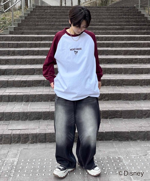 Disney（ディズニー）の「【新色追加】 Disney Mickey / ミッキー ヴィンテージライク レトログラフィック 古着風クラックプリント ビッグシルエット ラグランロンT カットソー メンズ レディース（Tシャツ/カットソー・メンズ・ホワイト系その他/ホワイト系1/ホワイト系/ホワイト/グレー系/チャコールグレー/グレー/グレー系その他/ホワイト系2/グレー系2/ホワイト系その他2/ホワイト系3/ホワイト系その他3/グレー系その他2・L/M）」の22枚目の写真