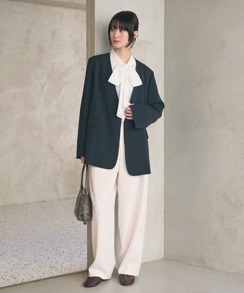 BEAUTY&YOUTH UNITED ARROWS（ビューティーアンドユースユナイテッドアローズ）の「【WEB限定 Wardrobe DAILY MINIMAL】リボンタイブラウス -2WAY/ウォッシャブル-（シャツ/ブラウス・レディース・ホワイト/ベージュ/ダークグレー・FREE）」の7枚目の写真