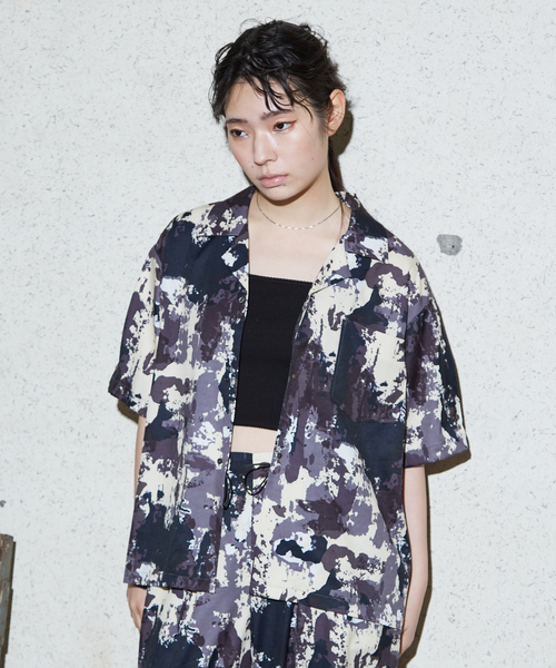 NOMINE(ノミネ)の「【セットアップ着用可】スプラッシュプリント 開襟 シャツ(シャツ/ブラウス・レディース・チャコールグレー/アイボリー/パープル・フリー)」の21枚目の写真