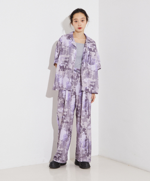 NOMINE(ノミネ)の「【セットアップ着用可】スプラッシュプリント 開襟 シャツ(シャツ/ブラウス・レディース・チャコールグレー/アイボリー/パープル・フリー)」の22枚目の写真