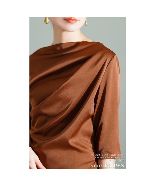 Sawa a la mode（サワアラモード）の「ドレープサテンカットソー（Tシャツ/カットソー・レディース・ブラック/ブラウン/ベージュ・FREE）」の20枚目の写真