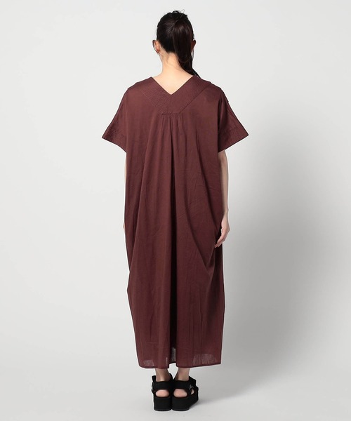 Grand PARK（グランドパーク）の「コットンボイル　カフタン風ワンピース（ワンピース・レディース・ネイビー/ブルー/ブラウン・FREE）」の14枚目の写真
