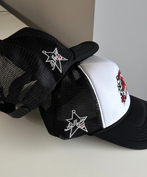 apres jour mignon（アプレジュールミニョン）の「【apresjour mignon×ARIAZ】ロゴメッシュキャプ（キャップ・レディース・オフホワイト/ブラック・ONESIZE）」の4枚目の写真