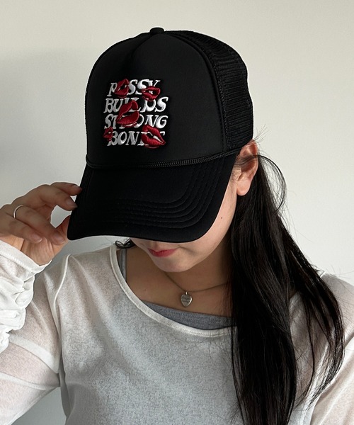 apres jour mignon（アプレジュールミニョン）の「【apresjour mignon×ARIAZ】ロゴメッシュキャプ（キャップ・レディース・オフホワイト/ブラック・ONESIZE）」の6枚目の写真