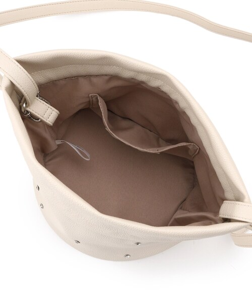 SHOO・LA・RUE（シューラルー）の「キラキラパーツ付き巾着ショルダーバッグ（ショルダーバッグ・レディース・アイボリー/ブラック/シルバー系その他・00）」の13枚目の写真