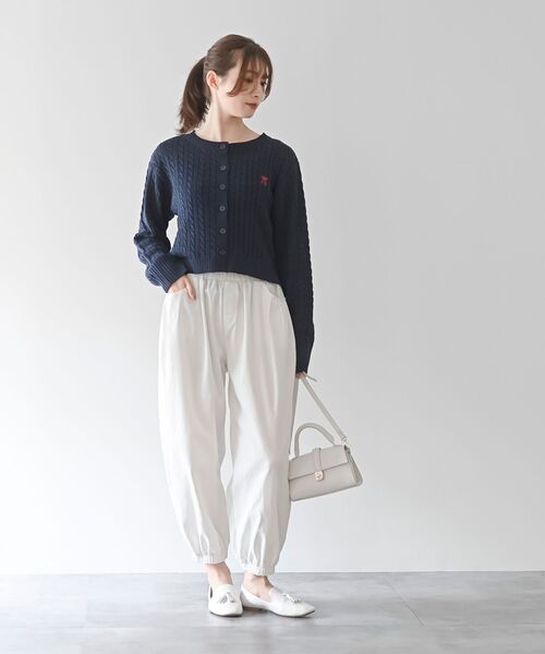 rps(アールピーエス)の「リボン刺繍ケーブル編み長袖クルーネックニットカーディガン(ニット/セーター・レディース・オフホワイト/ネイビー/ライトグレー・フリー)」の12枚目の写真