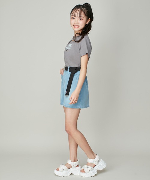 SISTER JENNI（SISTER JENNI）の「【ウエスト調整可】シンプルストレッチショートパンツ（デニムパンツ・キッズ・ブラック/サックスブルー/オフホワイト・130cm/140cm/150cm/160cm）」の14枚目の写真