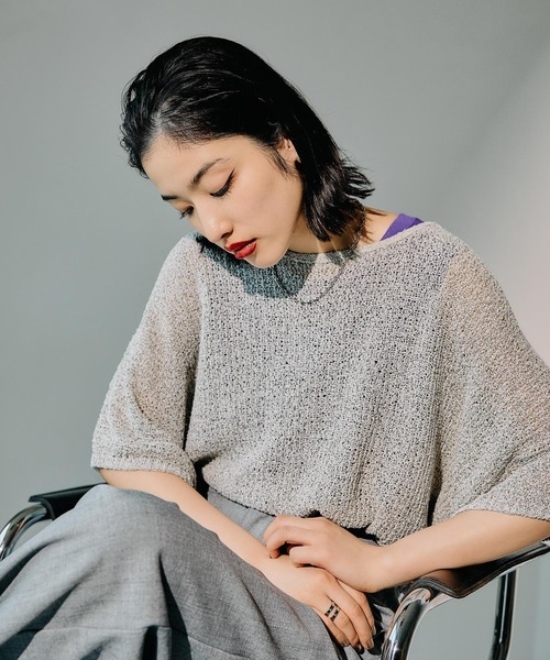 LEPSIM（レプシィム）の「5ゲージメッシュプルオーバーSS　290331（ニット/セーター・レディース・グレイッシュベージュ/ブルー/オレンジ/ブラック/パープル・FREE）」の3枚目の写真